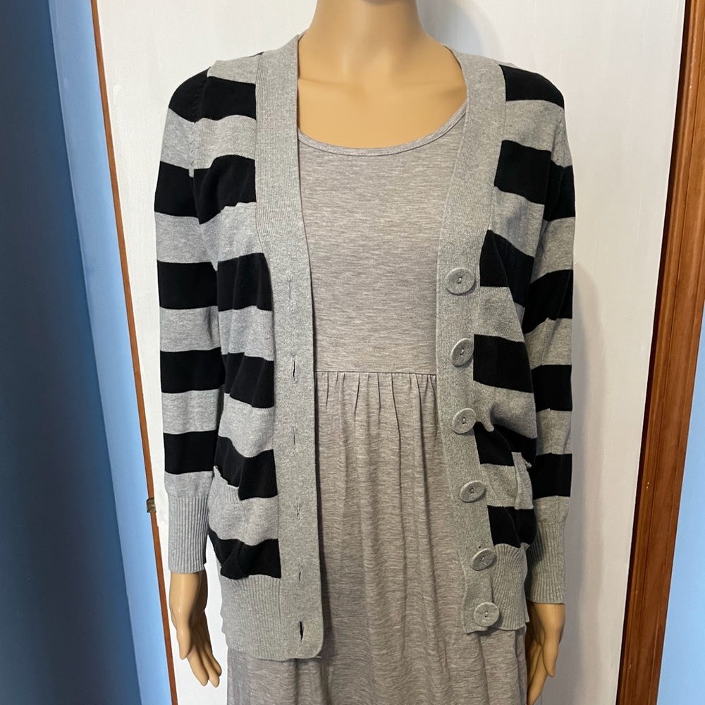 Women’s Button-Up sweater/Cardigan, Black & Gray, Size Small